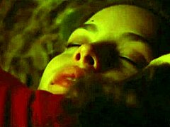 Interpretarea senzuală a lui Liv Tyler în Stealing Beauty (1996)